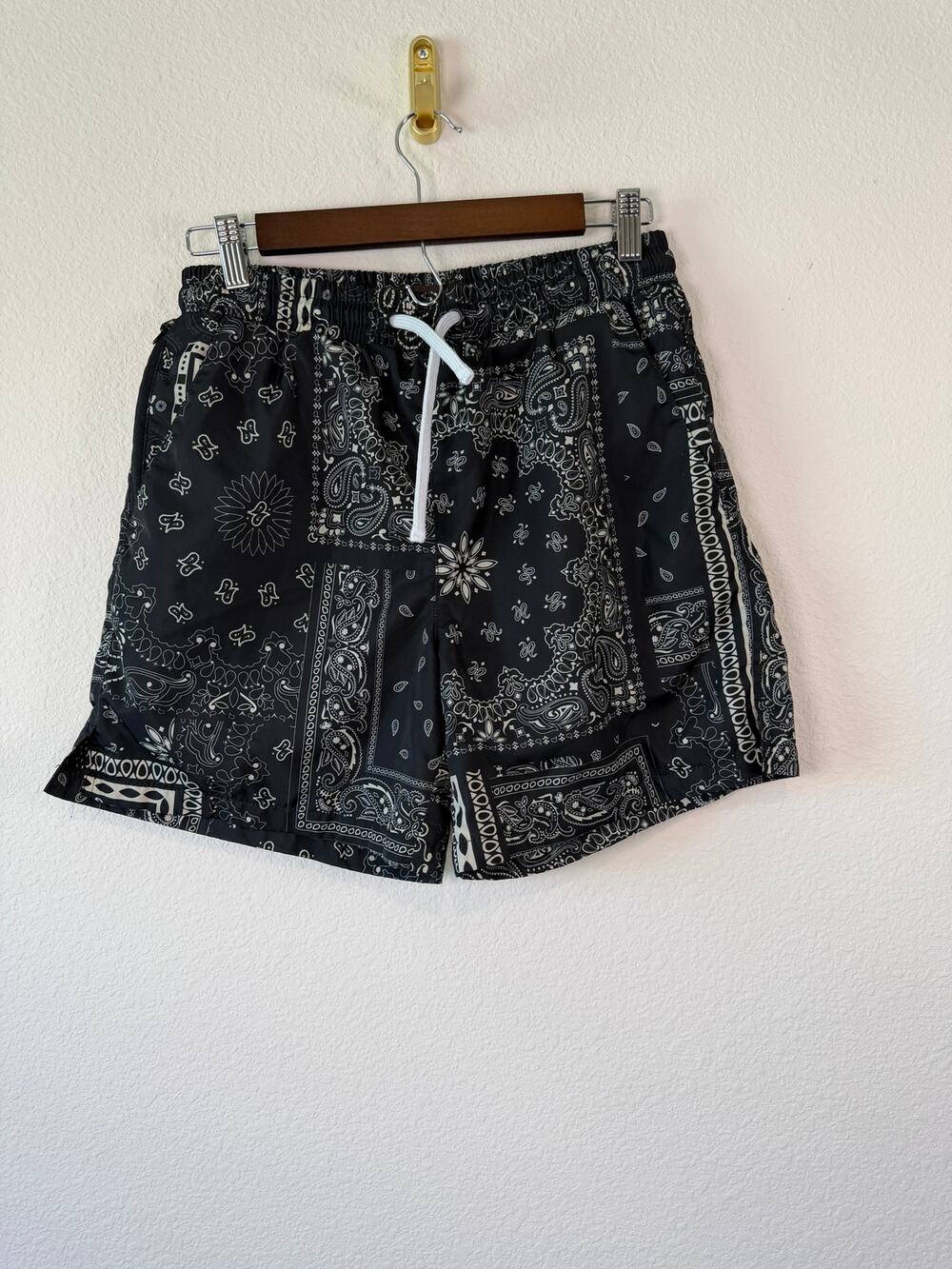 Maison Article Black White Bandana Print Lined Hybrid Swim Trunks Shorts SzS